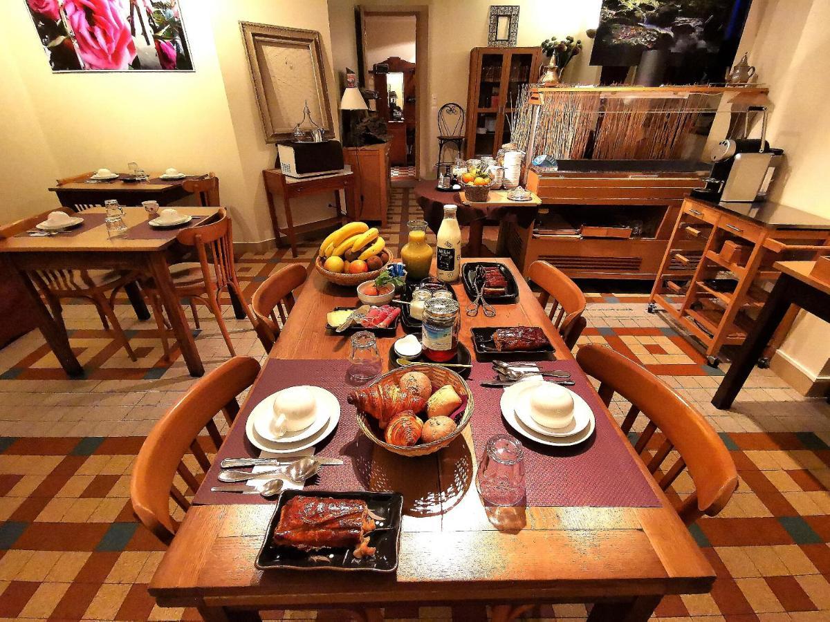 Logis Hotel Restaurant La Barguillere Saint-Pierre-de-Rivière 외부 사진