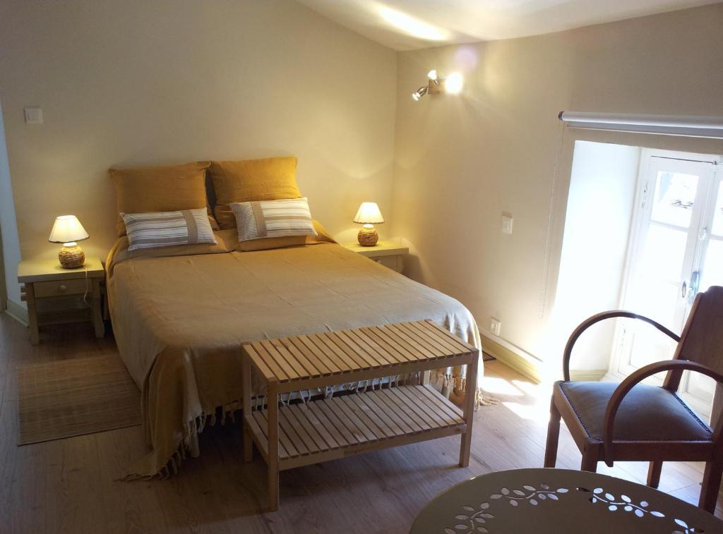 Logis Hotel Restaurant La Barguillere Saint-Pierre-de-Rivière 외부 사진